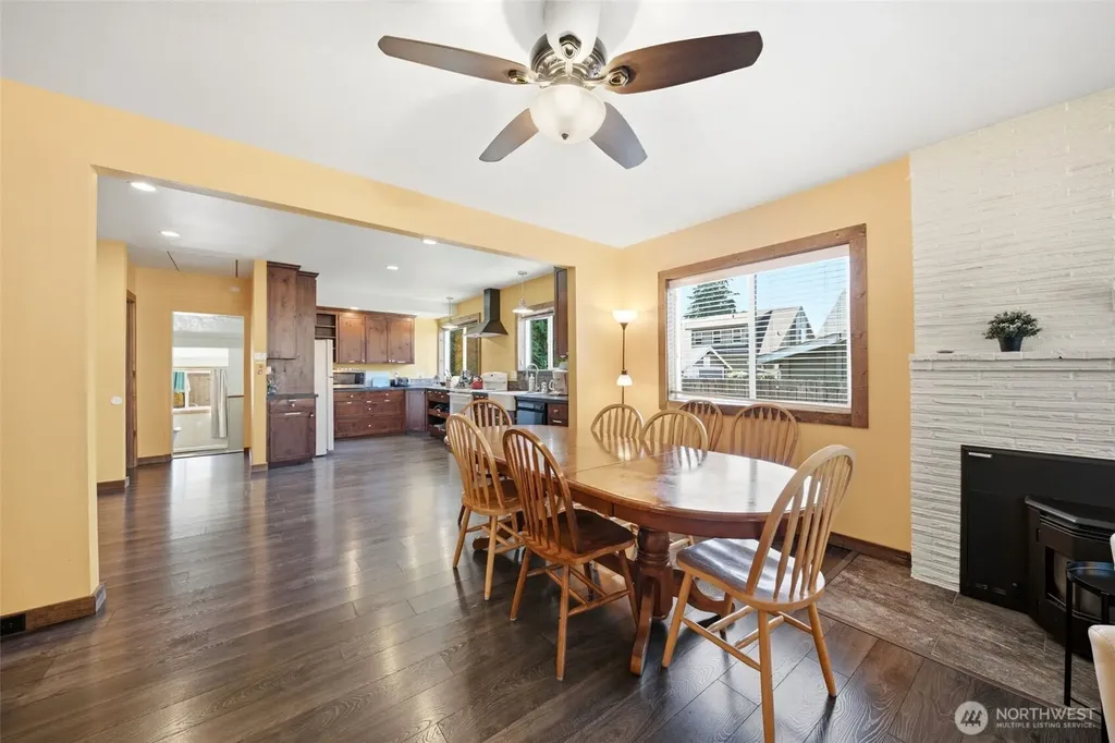 709 W Fourth Plain Boulevard Vancouver WA 98660