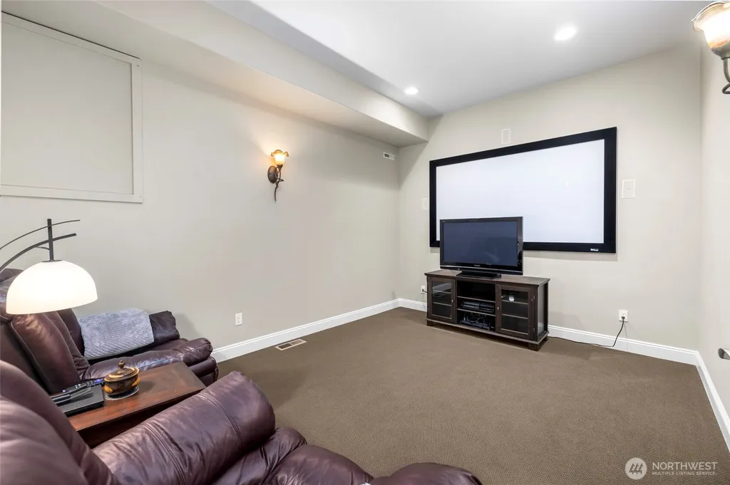 1808 Bakerview Court Mount Vernon WA 98274