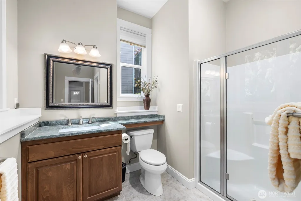 1808 Bakerview Court Mount Vernon WA 98274