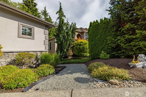 1808 Bakerview Court Mount Vernon WA 98274