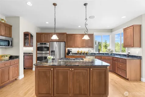 1808 Bakerview Court Mount Vernon WA 98274