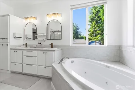 128 Flagstone Drive Silverlake WA 98645
