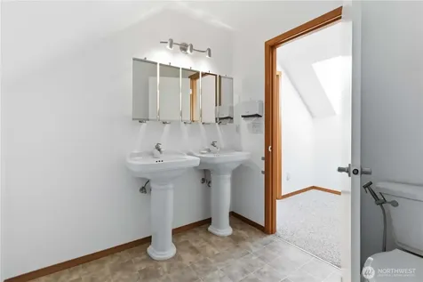 128 Flagstone Drive Silverlake WA 98645