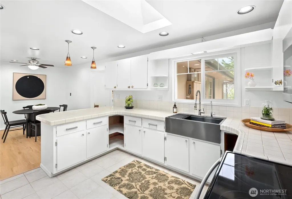 412 Newberg Road Snohomish WA 98290