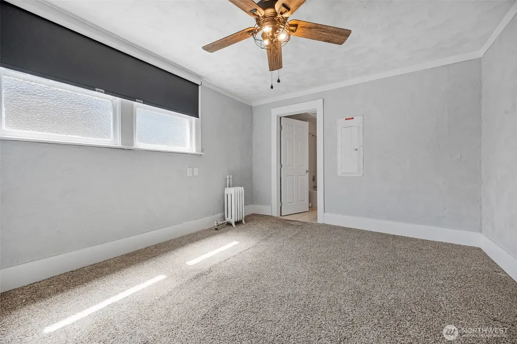 9615 56th Avenue S Seattle WA 98118