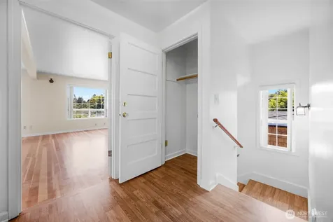 9615 56th Avenue S Seattle WA 98118