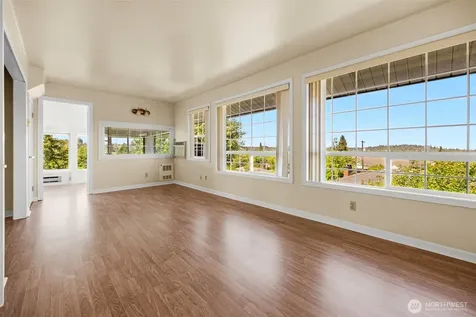 9615 56th Avenue S Seattle WA 98118