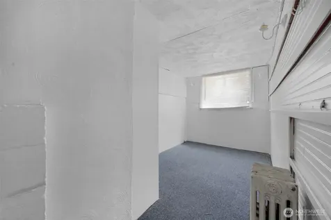 9615 56th Avenue S Seattle WA 98118