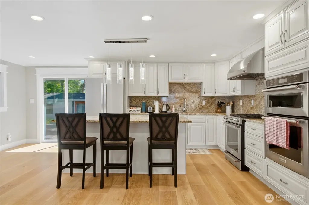 1820 101st Avenue NE Bellevue WA 98004