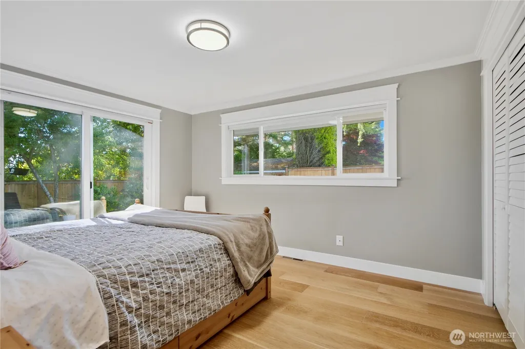 1820 101st Avenue NE Bellevue WA 98004