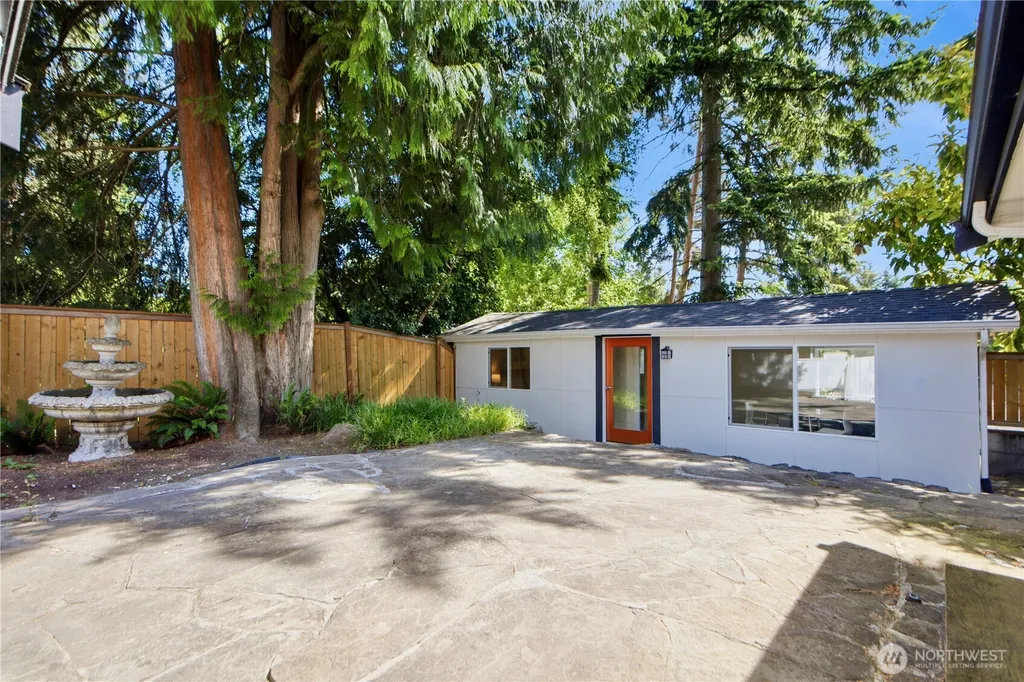 1820 101st Avenue NE Bellevue WA 98004