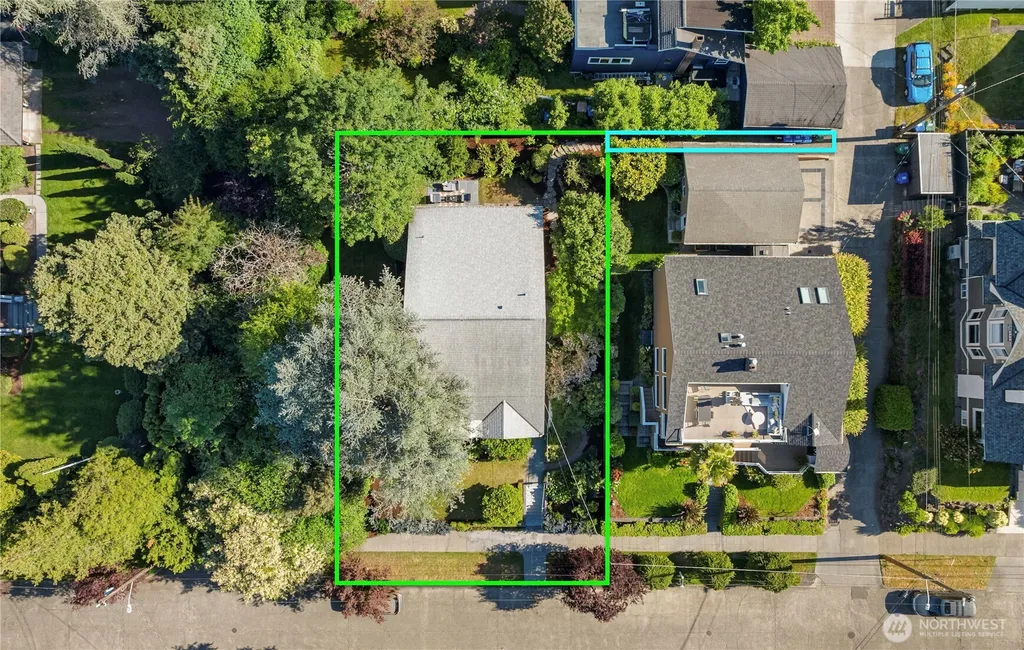 4055 SW Holgate Street Seattle WA 98116