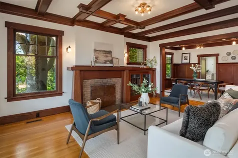 4055 SW Holgate Street Seattle WA 98116