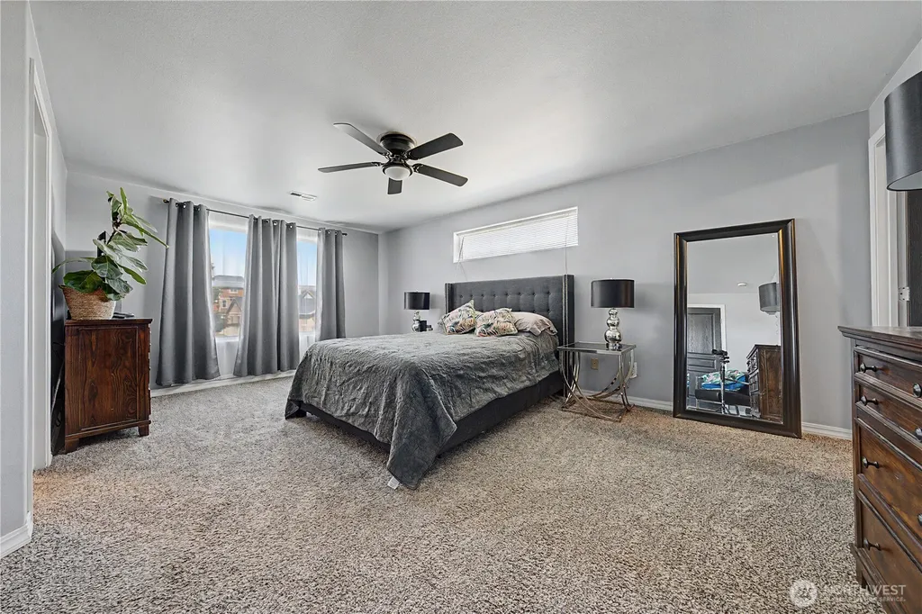 517 N Kentucky Drive Moses Lake WA 98837