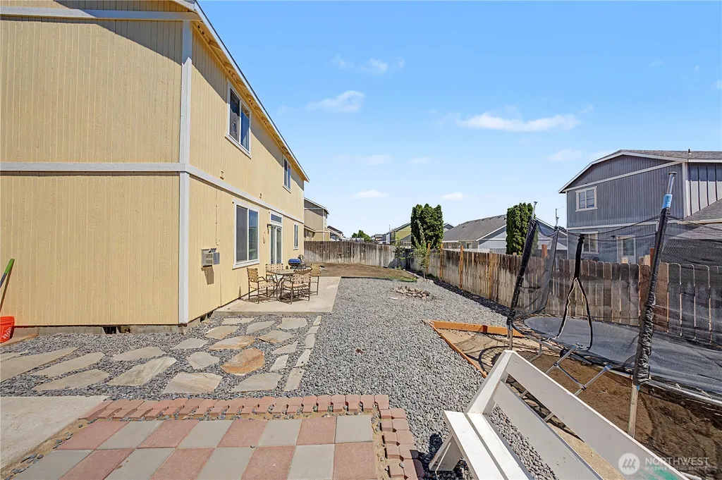 517 N Kentucky Drive Moses Lake WA 98837