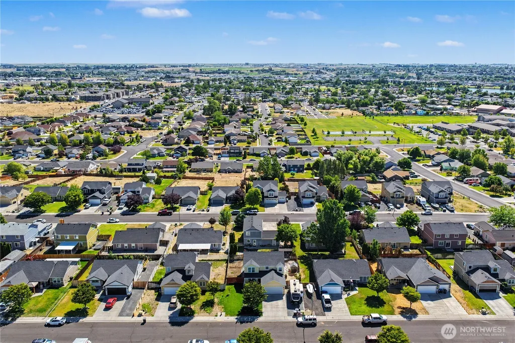 517 N Kentucky Drive Moses Lake WA 98837
