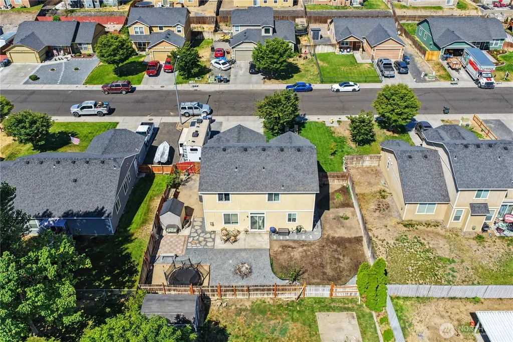 517 N Kentucky Drive Moses Lake WA 98837