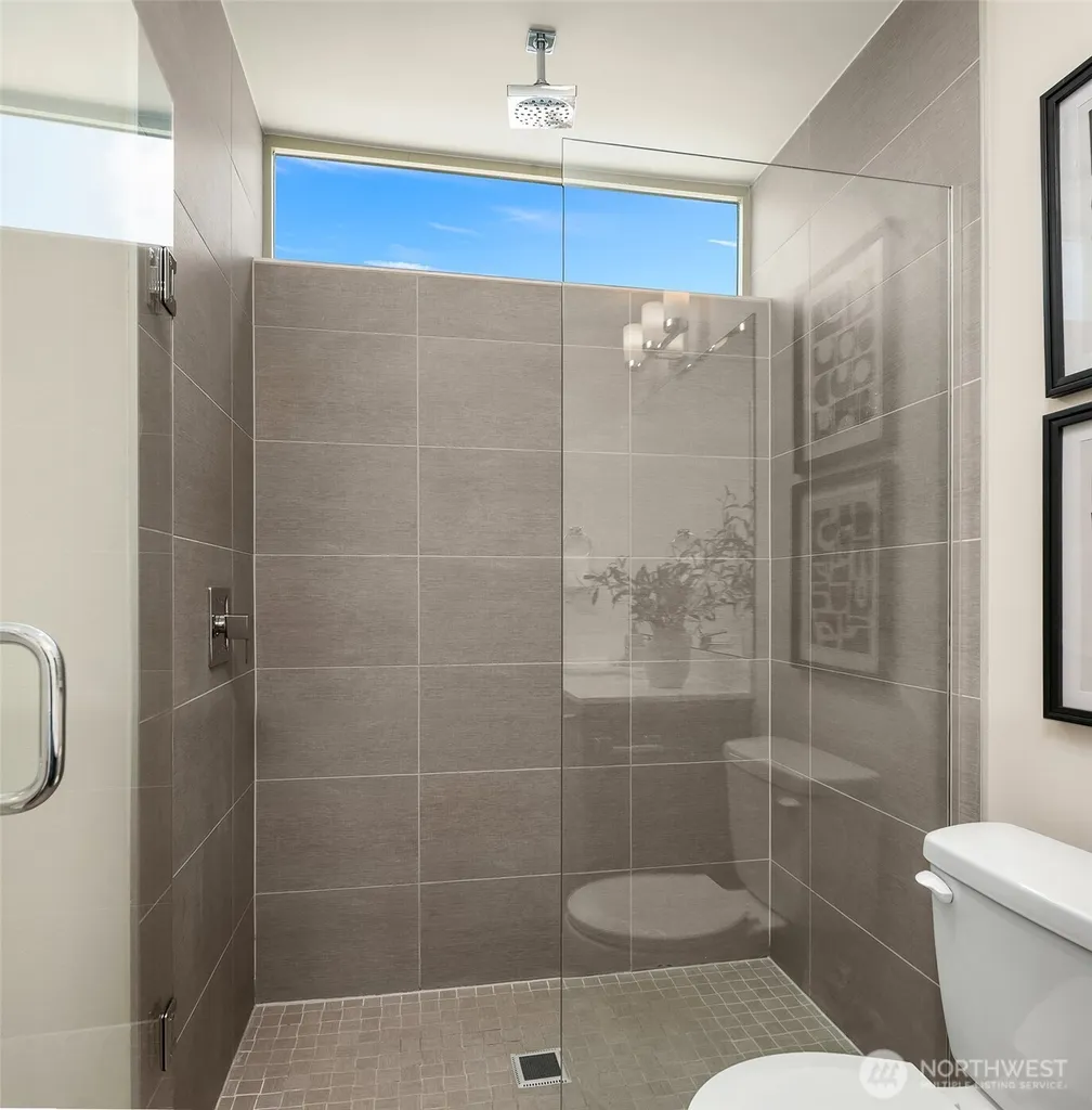 8356 19th Avenue NW Seattle WA 98117