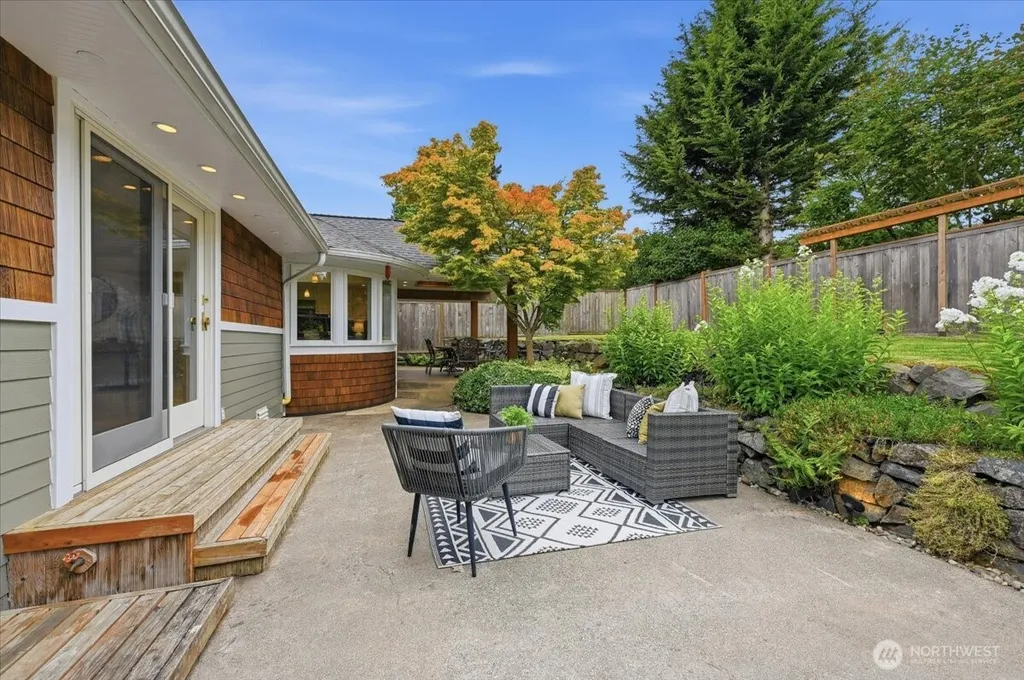 10351 11th Avenue NW Seattle WA 98177