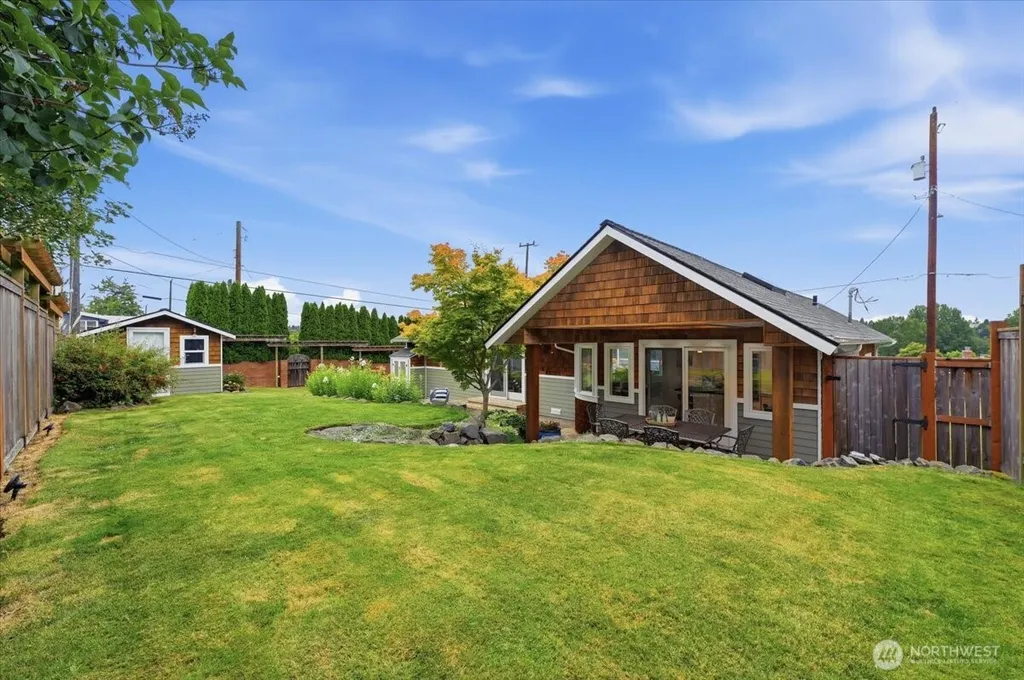 10351 11th Avenue NW Seattle WA 98177