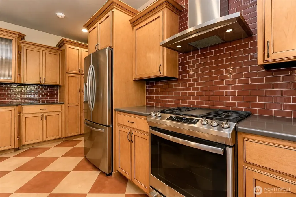 16103 122nd Avenue E Puyallup WA 98374
