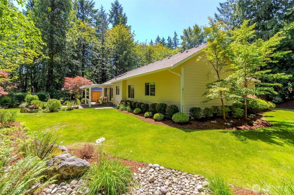 16103 122nd Avenue E Puyallup WA 98374