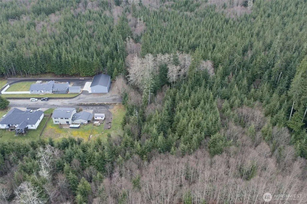 921 Ocean Avenue Cosmopolis WA 98537