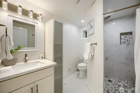 2130 140th Place SE Bellevue WA 98007