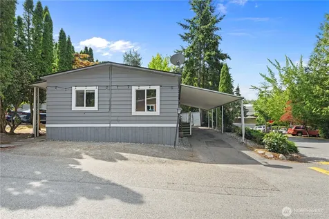 7701 Hardeson Road Everett WA 98203
