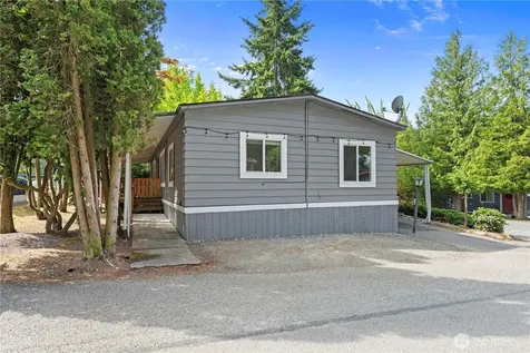 7701 Hardeson Road Everett WA 98203