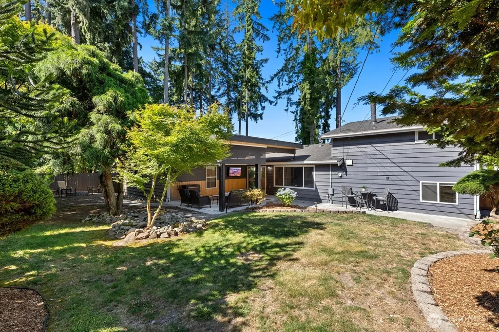23629 45th Avenue SE Bothell WA 98021