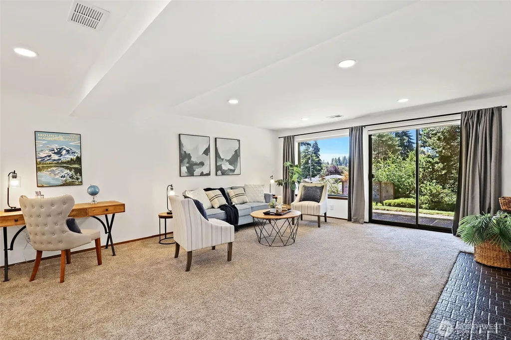 3118 Sylvan Drive W University Place WA 98466