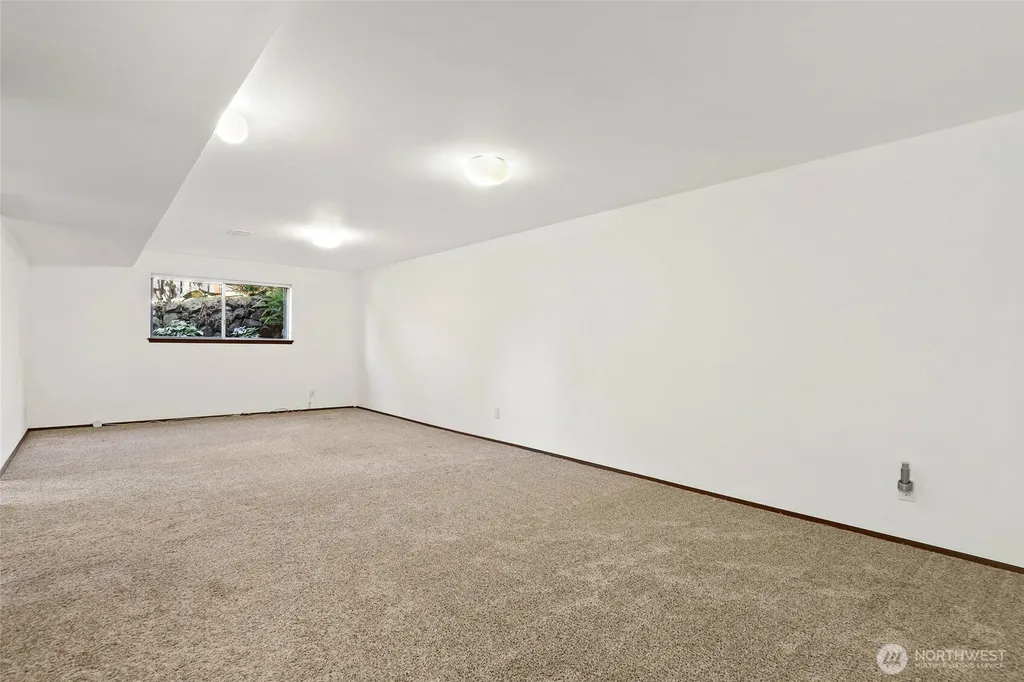 3118 Sylvan Drive W University Place WA 98466
