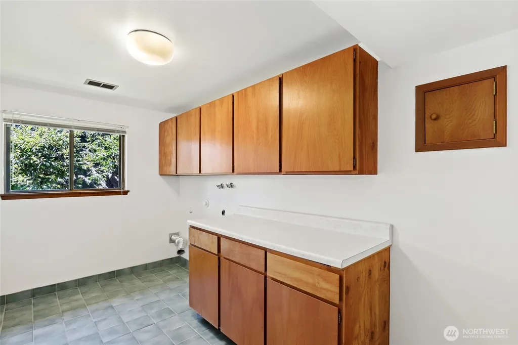 3118 Sylvan Drive W University Place WA 98466