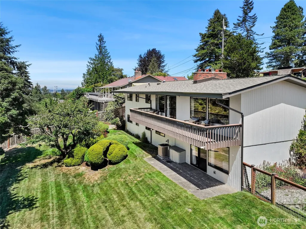 3118 Sylvan Drive W University Place WA 98466