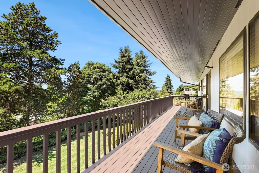 3118 Sylvan Drive W University Place WA 98466