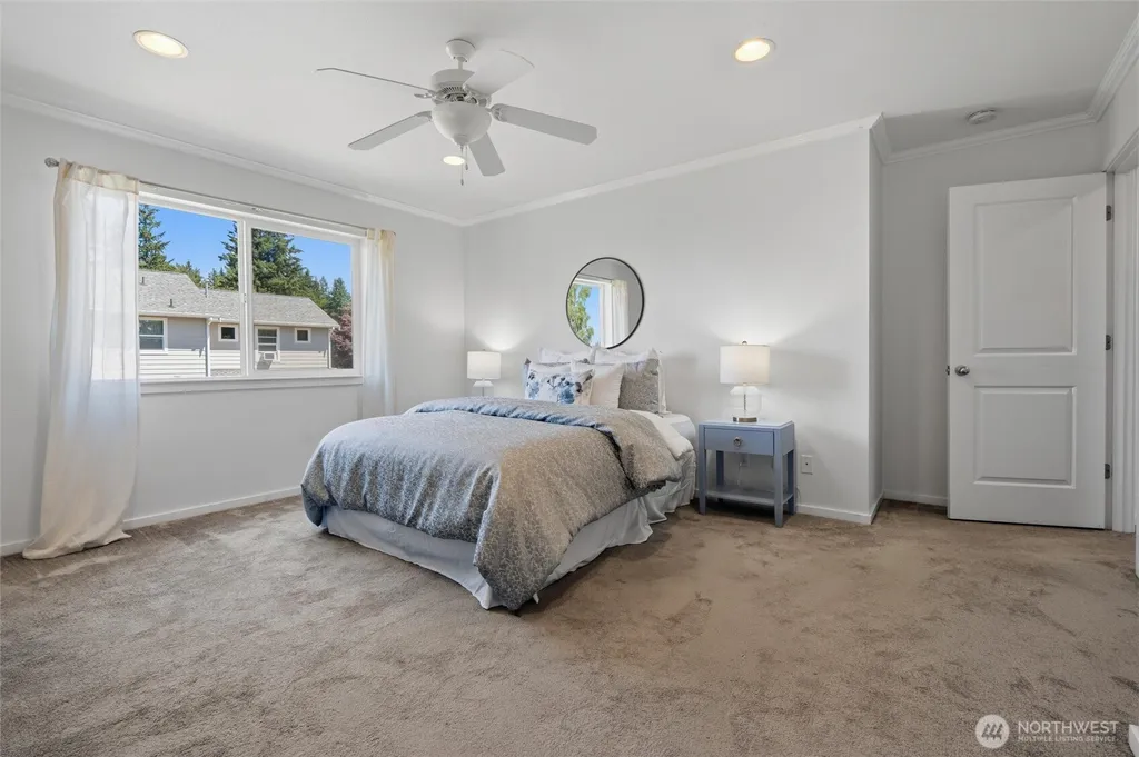 1601 NE Sarai Court Bremerton WA 98310