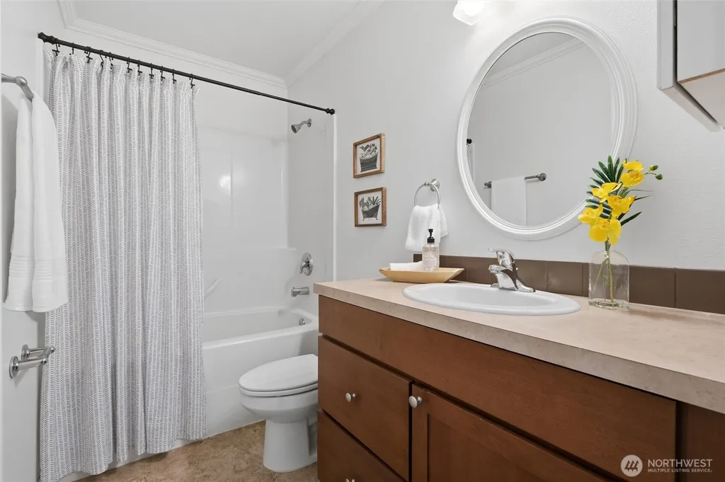 1601 NE Sarai Court Bremerton WA 98310