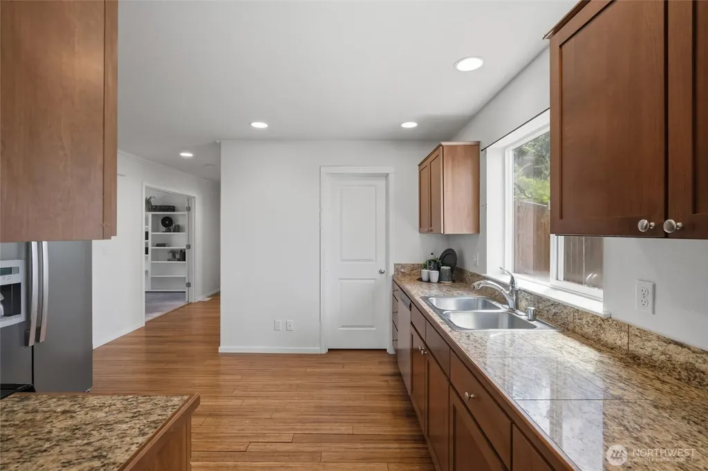 1601 NE Sarai Court Bremerton WA 98310