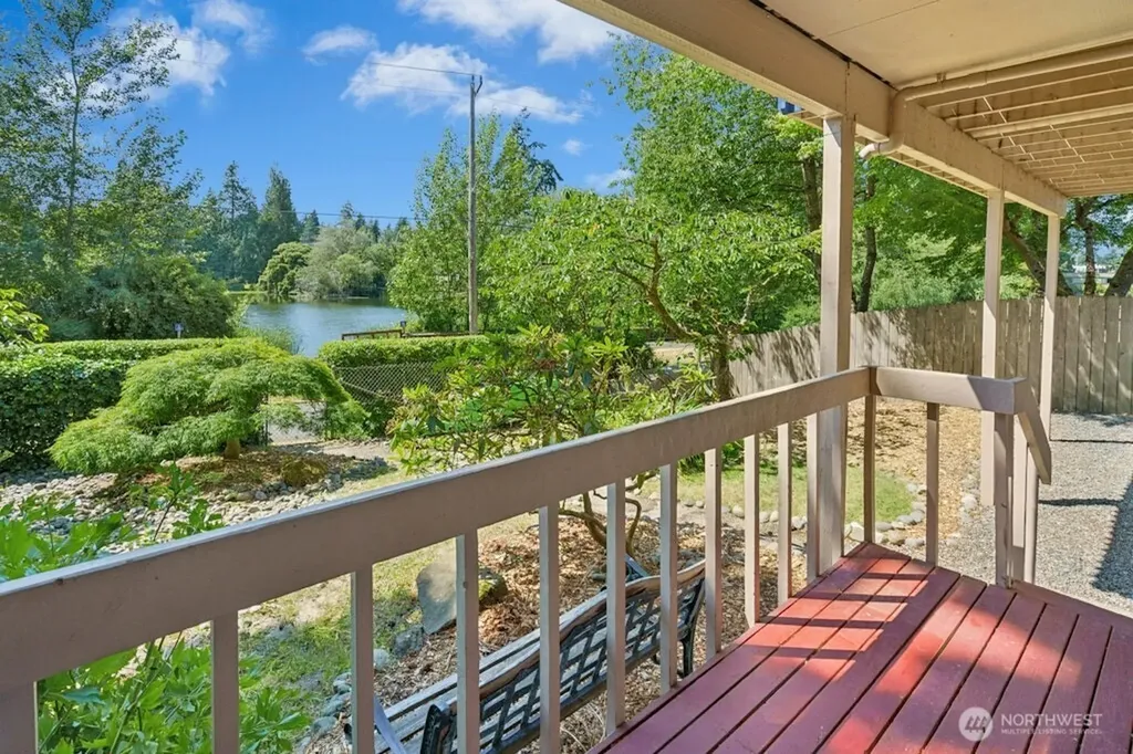 19803 Ashworth Avenue N Shoreline WA 98133