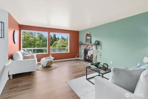 19803 Ashworth Avenue N Shoreline WA 98133