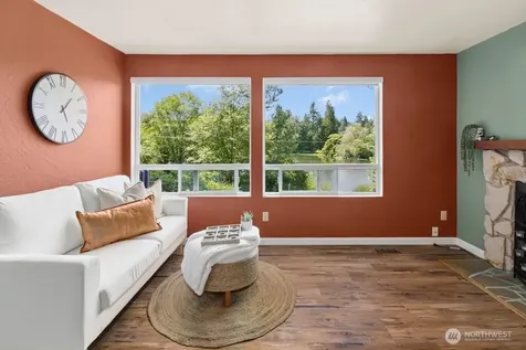 19803 Ashworth Avenue N Shoreline WA 98133