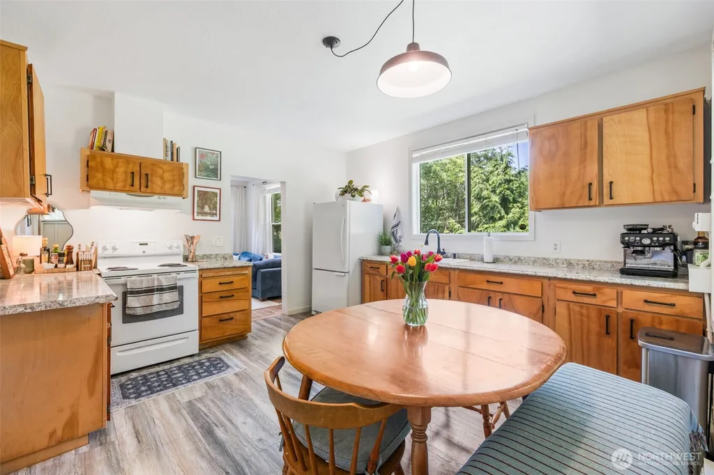 1103 S Valley Street Port Angeles WA 98362