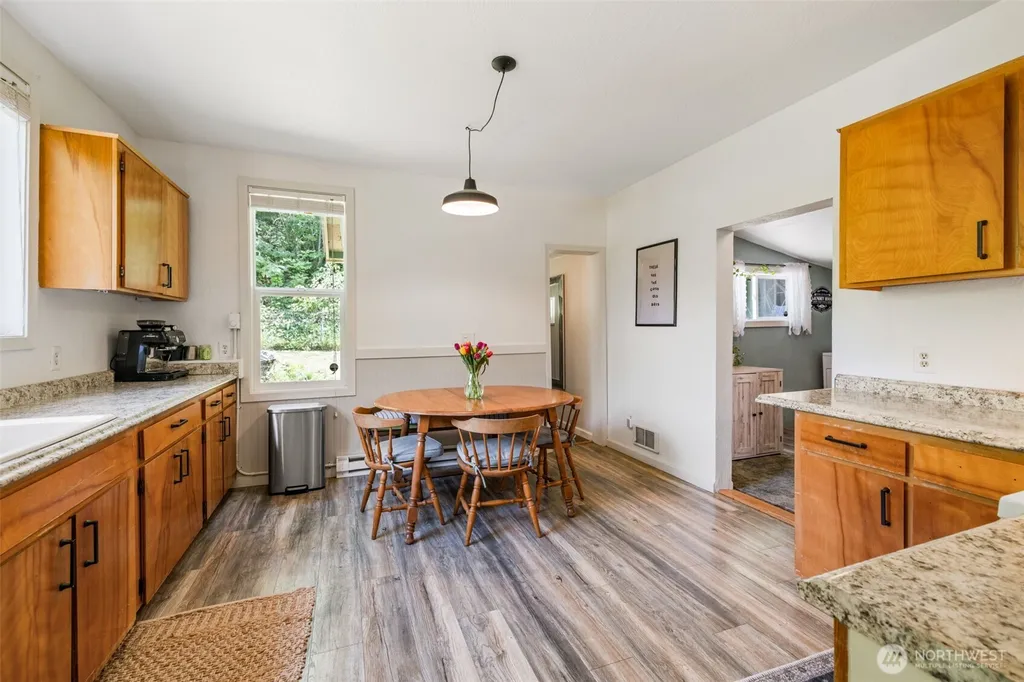 1103 S Valley Street Port Angeles WA 98362