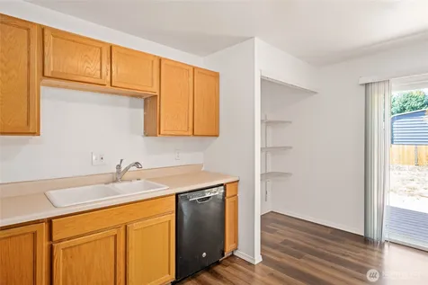 6914 21st Drive NE Marysville WA 98271