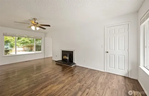 6914 21st Drive NE Marysville WA 98271