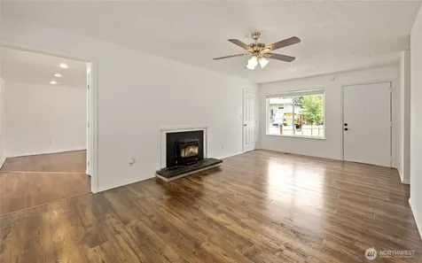 6914 21st Drive NE Marysville WA 98271