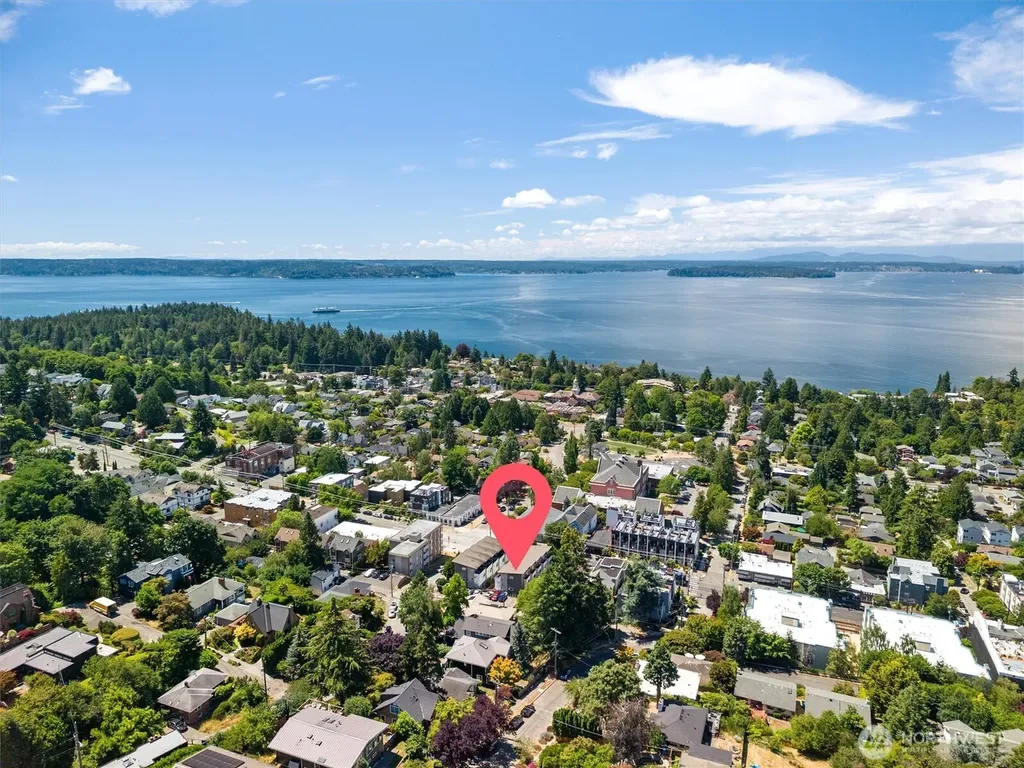 7016 California Avenue SW Seattle WA 98136