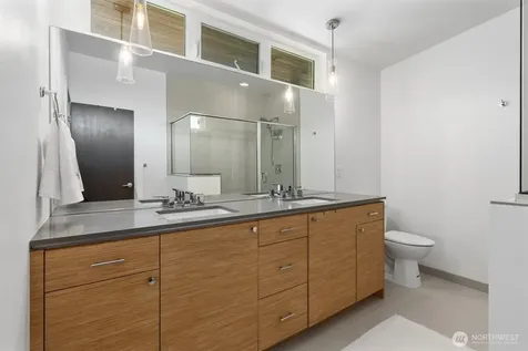 7016 California Avenue SW Seattle WA 98136
