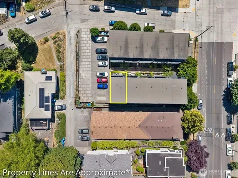 7016 California Avenue SW Seattle WA 98136
